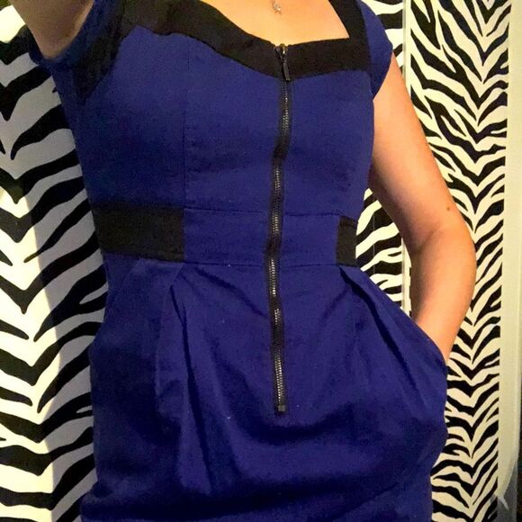 Small Black and Blue Dress with POCKETS! - Picture 1 of 8